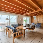 A 600m De La Mer, Maison Pour 8adultes,3enfants