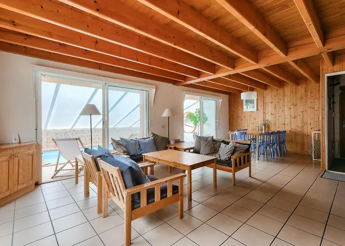 A 600m De La Mer, Maison Pour 8adultes,3enfants